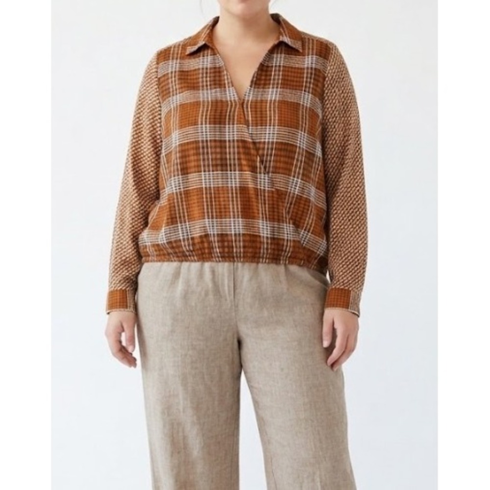 New Mystree Plaid Blouse Large Brown Mixed Print Surplice V-Neck Long Sleeve